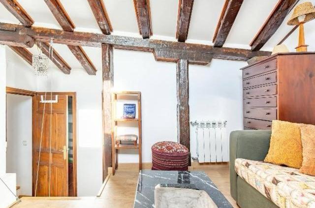 Atico Duplex Con Terraza En Puro Centro, 2 A 8 Pax Apartamento