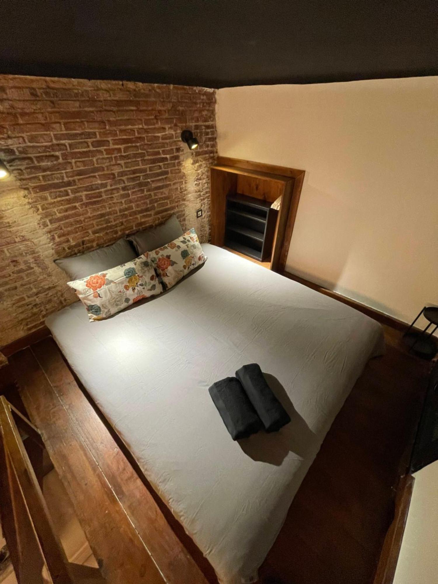 Moderno En Edificio Historico Apartamento *