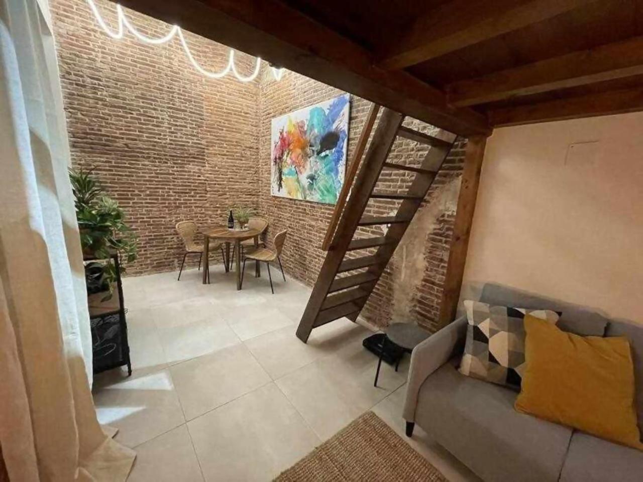 Moderno En Edificio Historico *