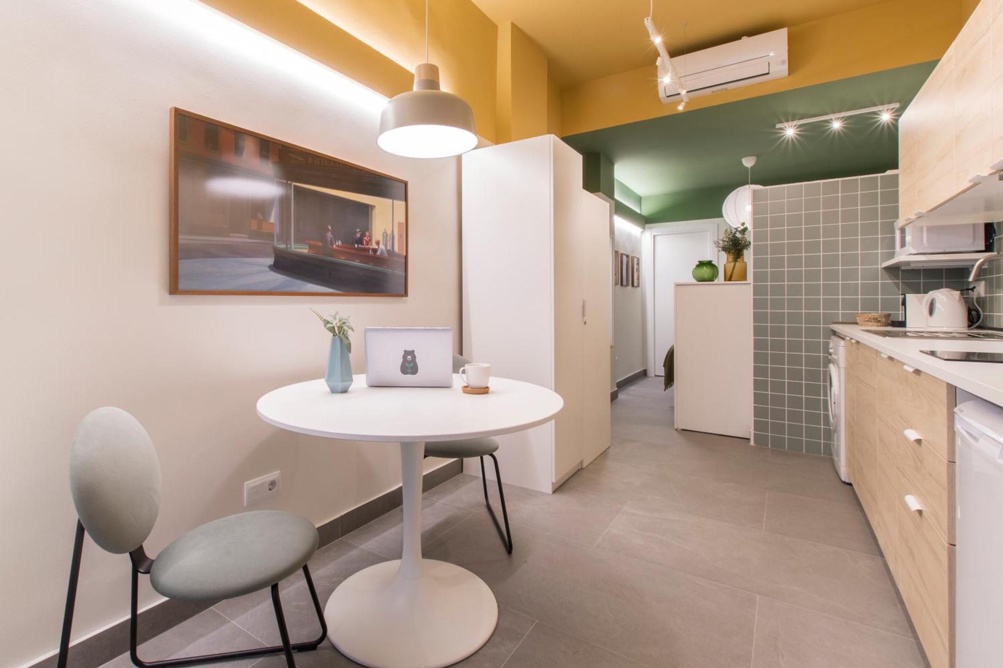 Urban Elegance, New, Stylish, Convenient, And Wow Apartment Madrid