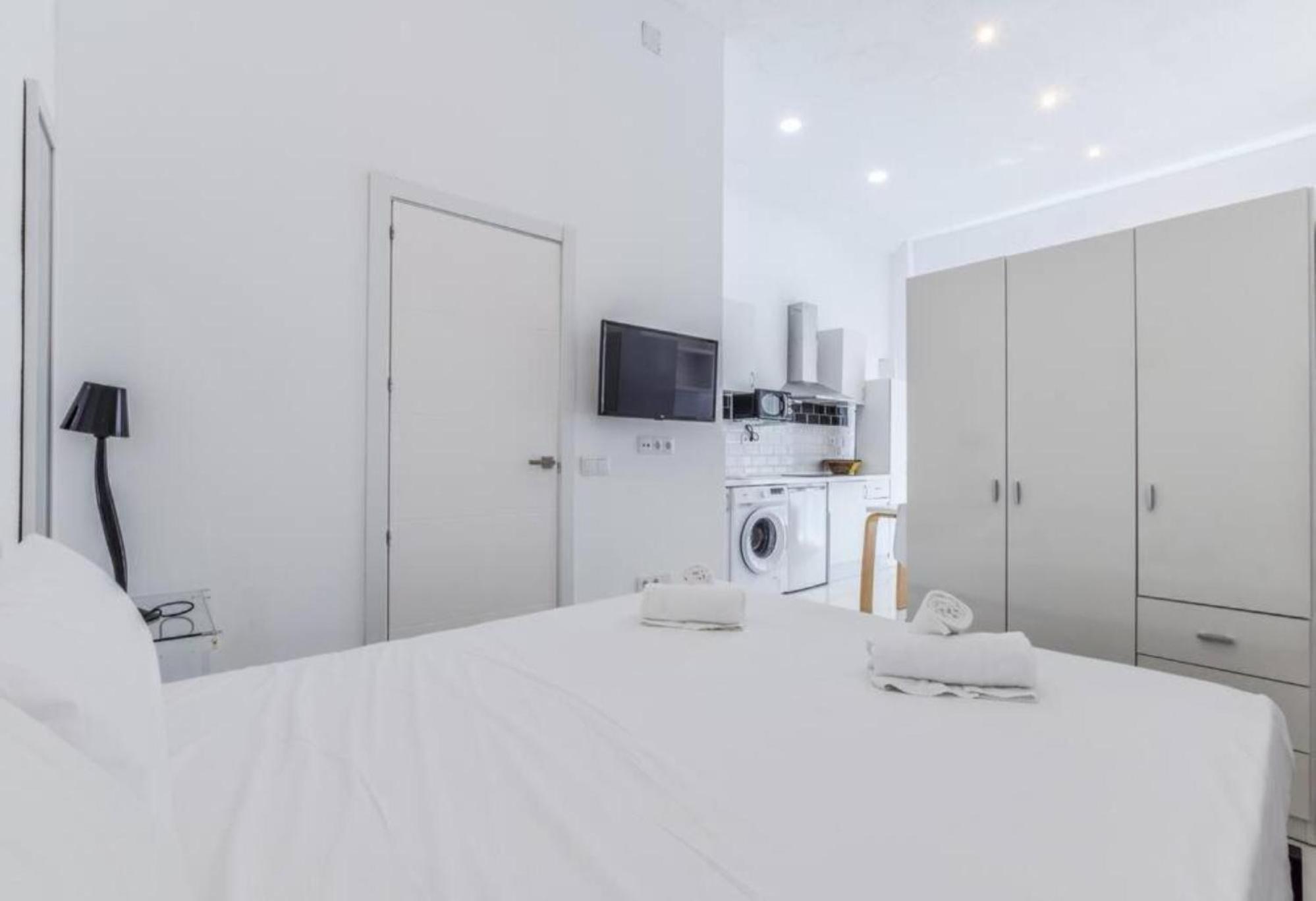Loft Urbano Renovado Junto A Atocha Apartment *