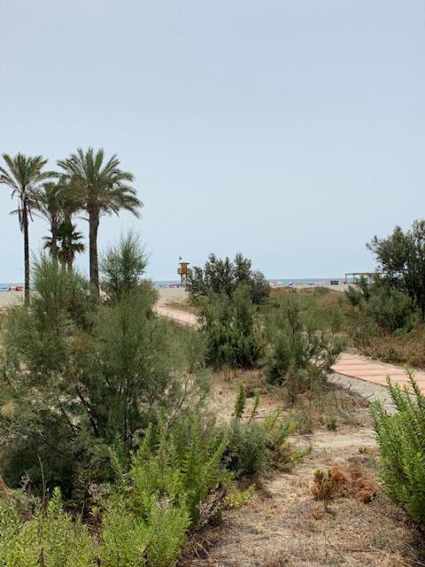 Apartamento Maravilloso Playa-jardin Botanico In Vera Playa, Almeria