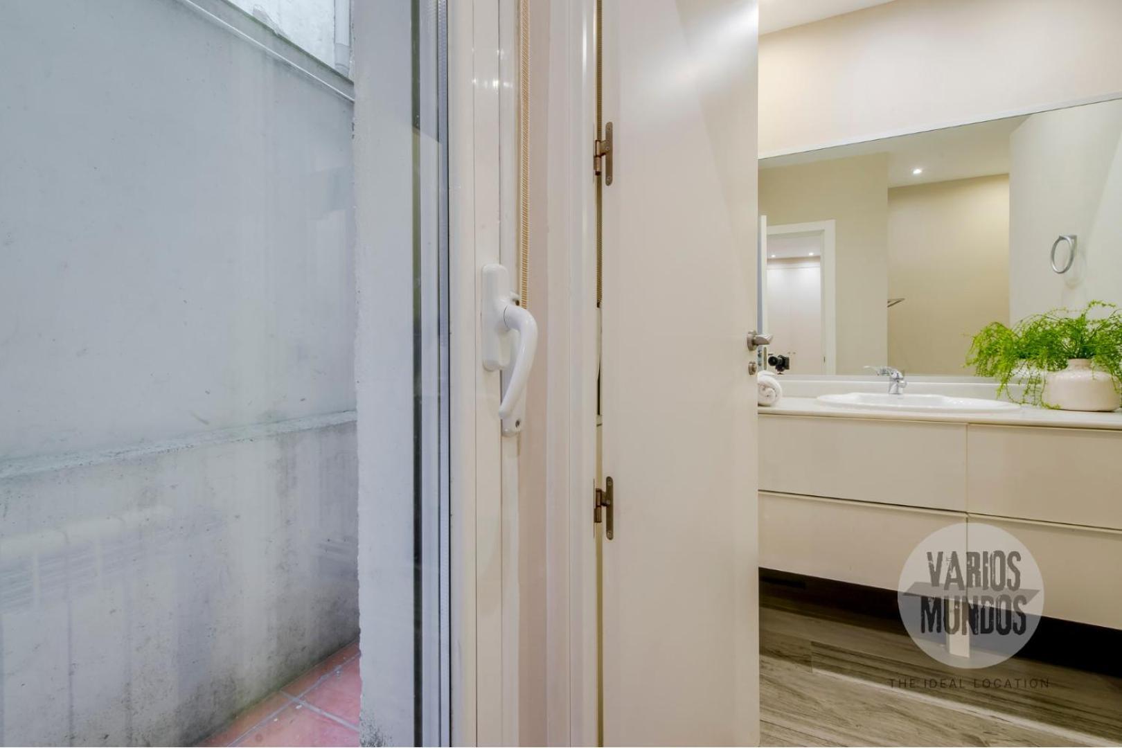 Comodidad Y Estilo 9 En Calle De Luciente E2 Apartment