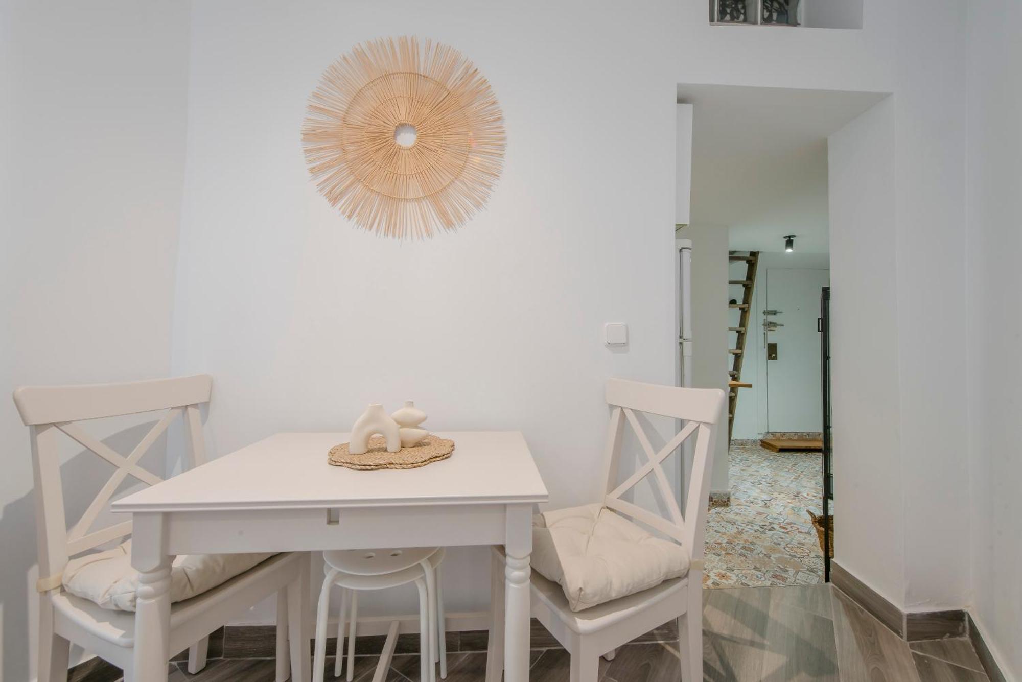Cute & Cozy In Retiro Madrid
