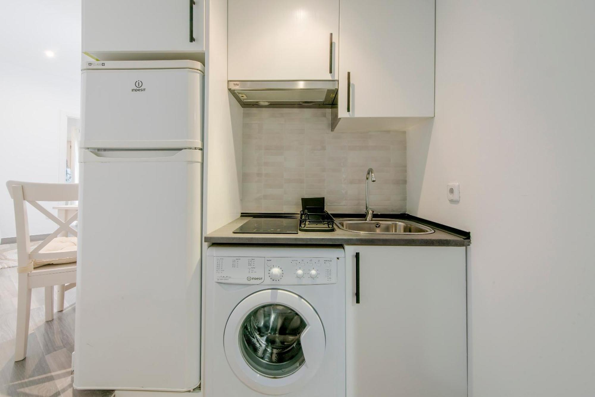 Apartment Cute & Cozy In Retiro