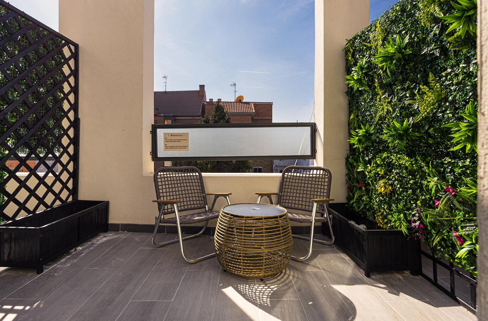 The Raimundo Aparthotel