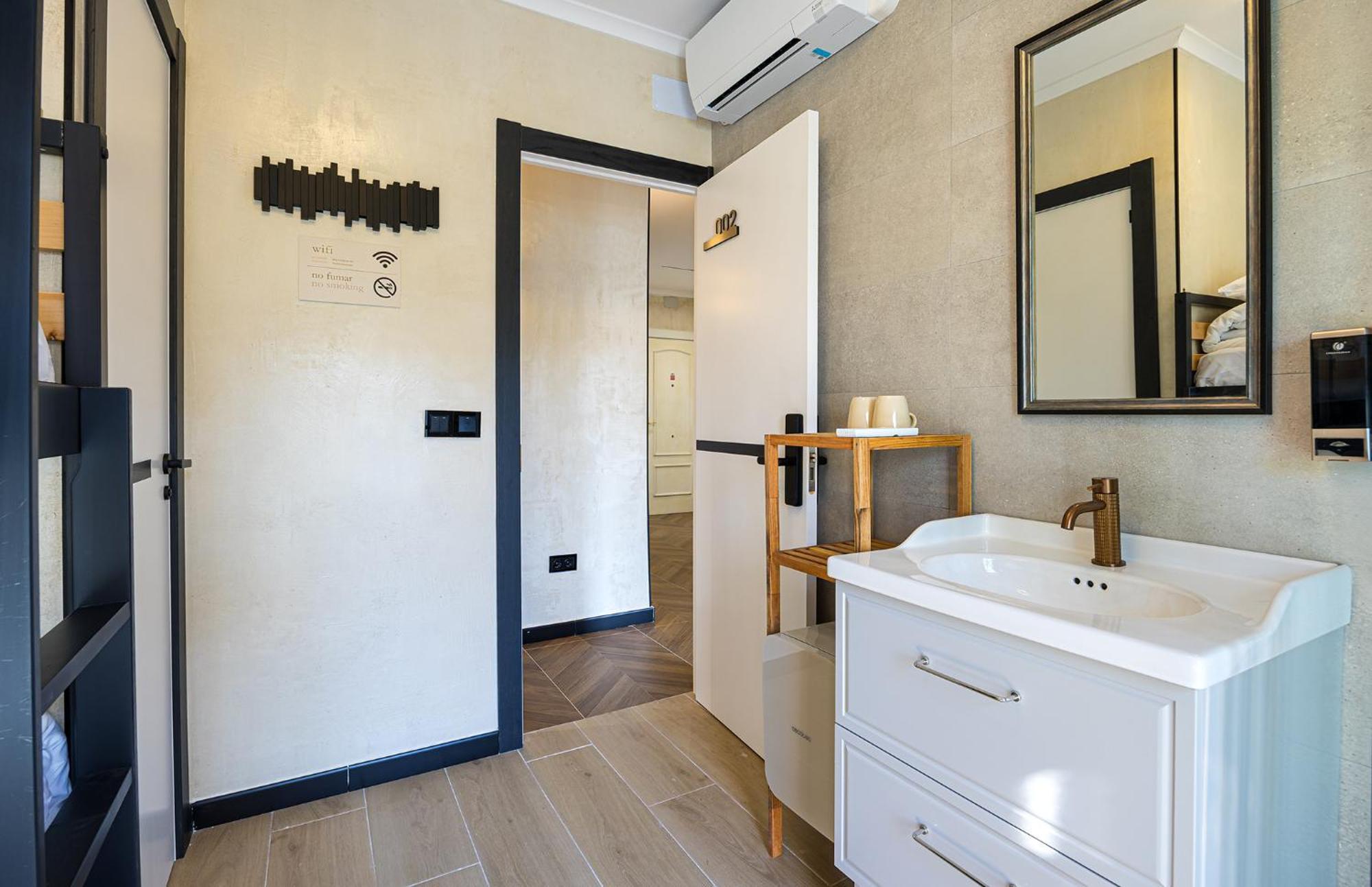 Aparthotel The Raimundo Madrid