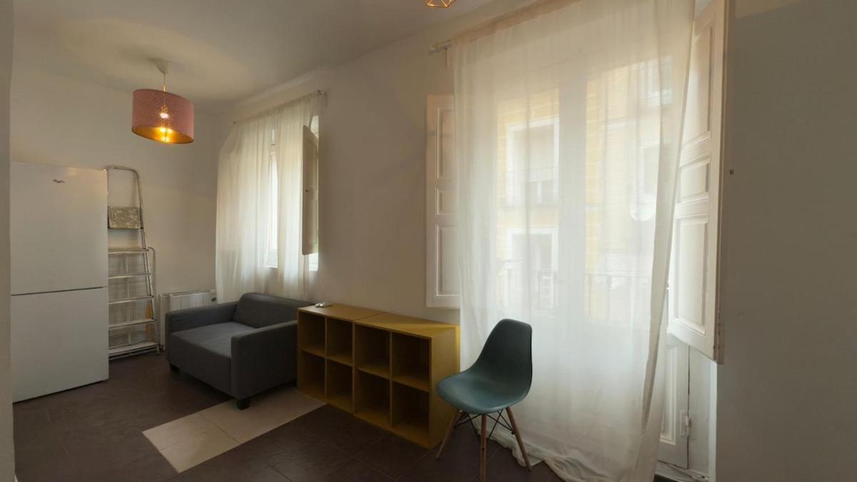 Bright In The Heart Of Lavapies - B41 * Madrid