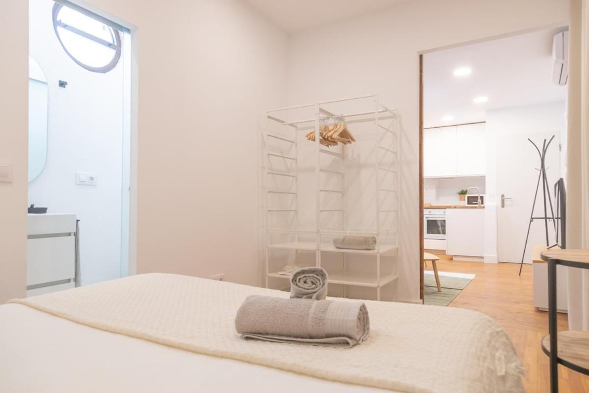 Centrally Located In Apartamento Madri