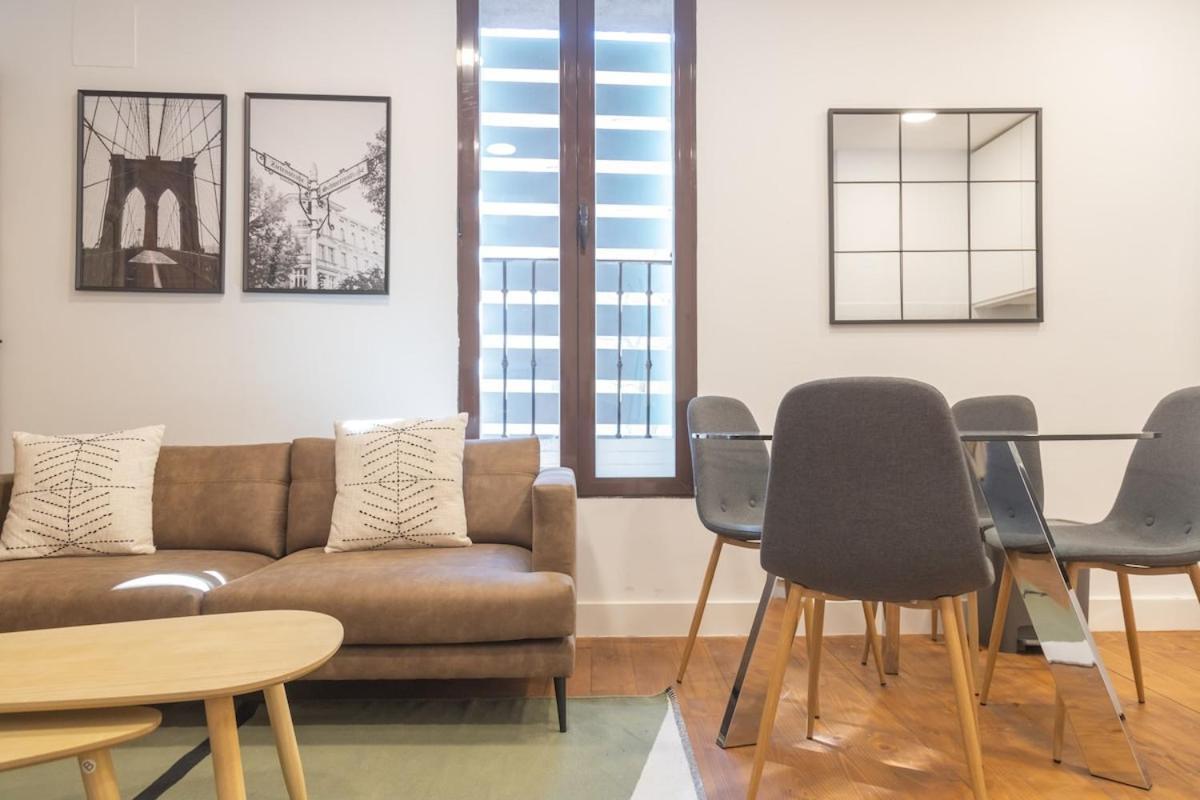 Apartamento Centrally Located In Madri