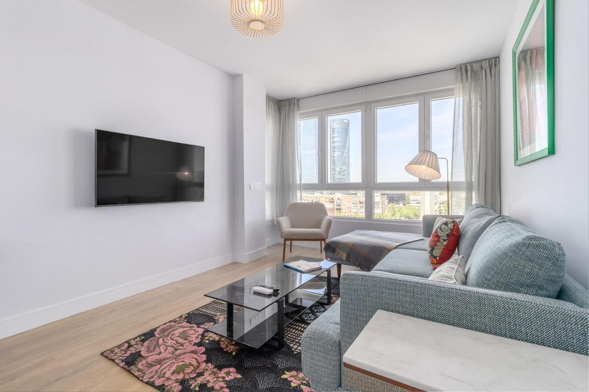 Apartment Cercano 4 Torres Chamartin Ii