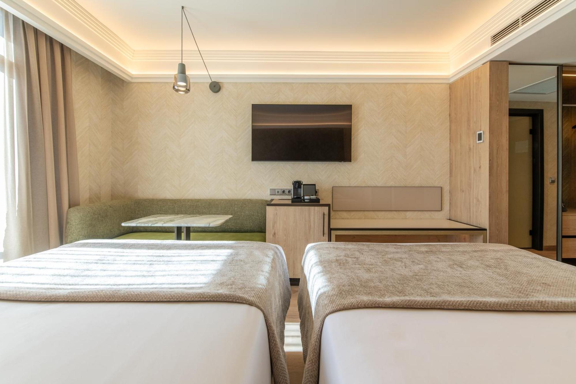 Hotel Vp Sognio Metropolitano 4*