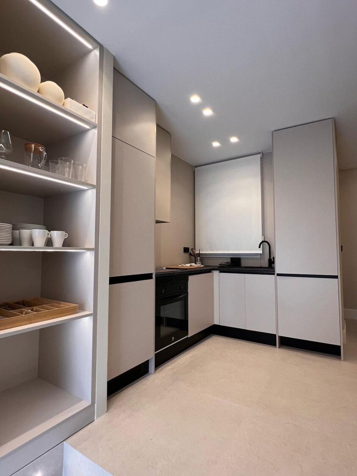 Apartment Deluxe In Retiro Madrid