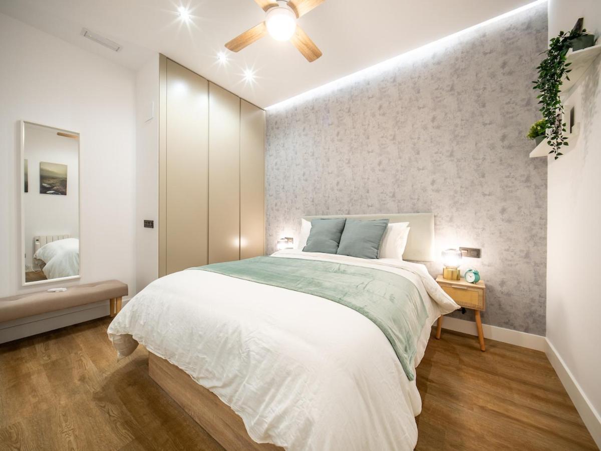 The Glass Cube Apartment
