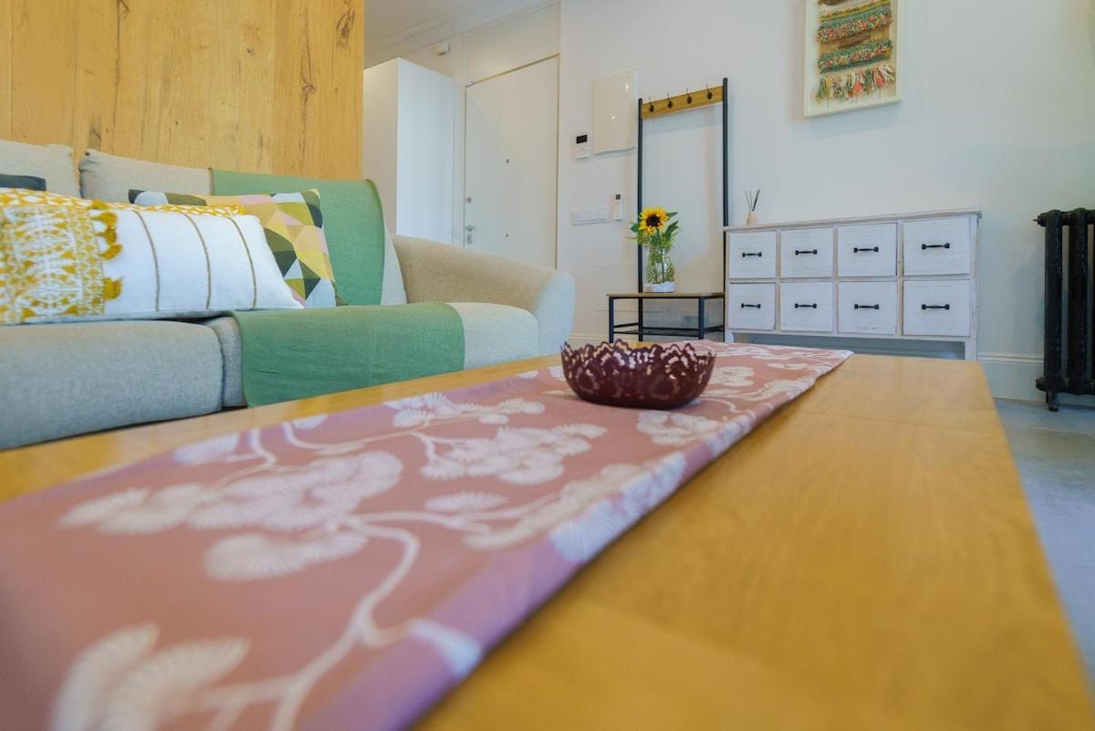 Apartment Exclusive Temporary Flat With Balconies Temporal Afi332d *