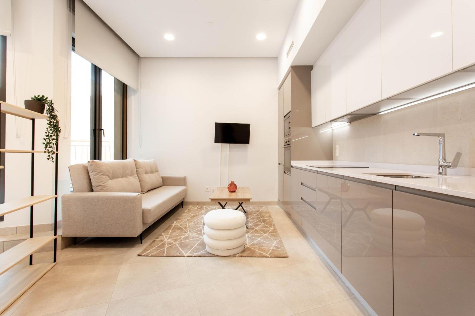 Newmad En Apartment