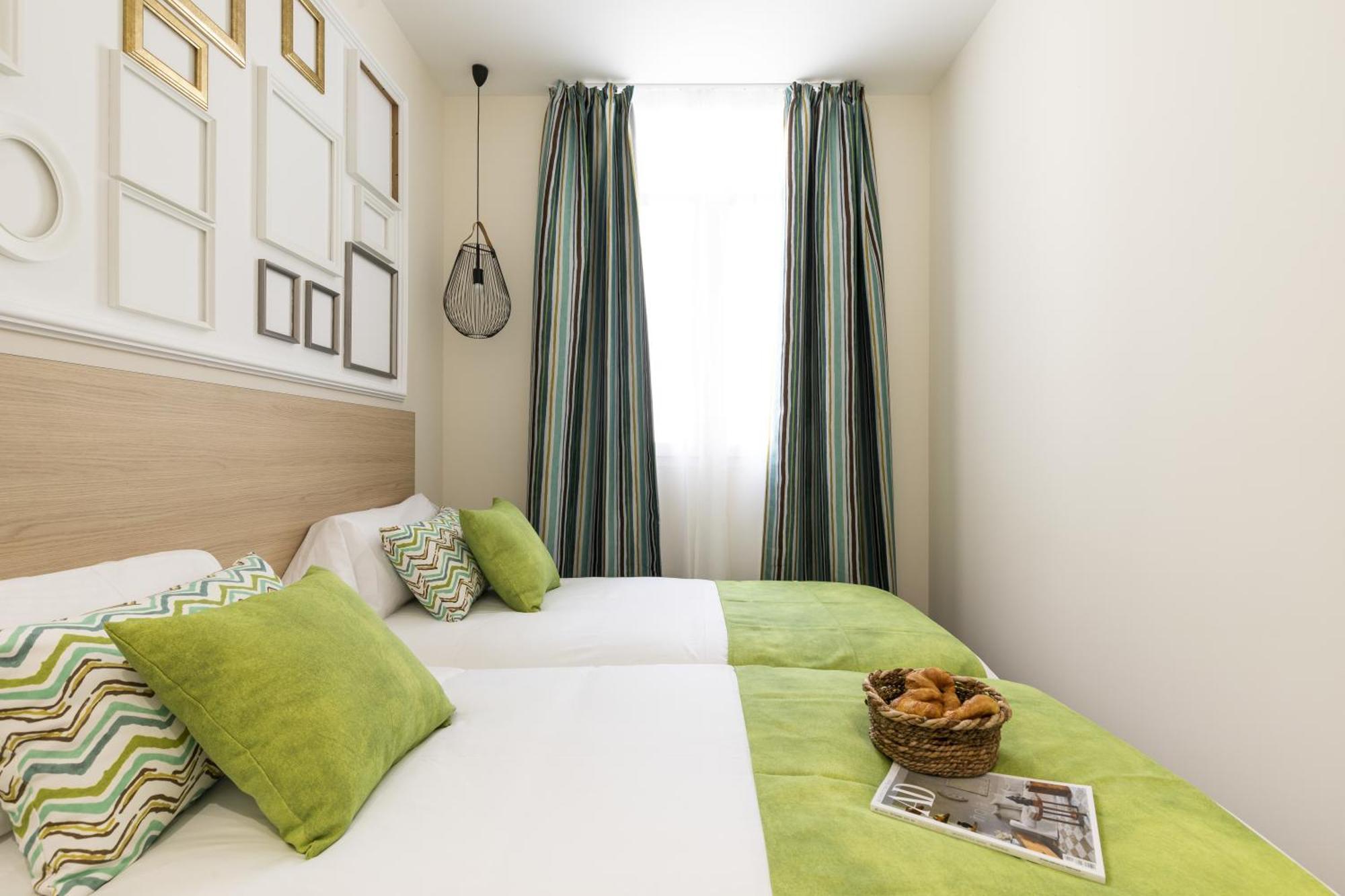 Blume Conde Aranda Apartment