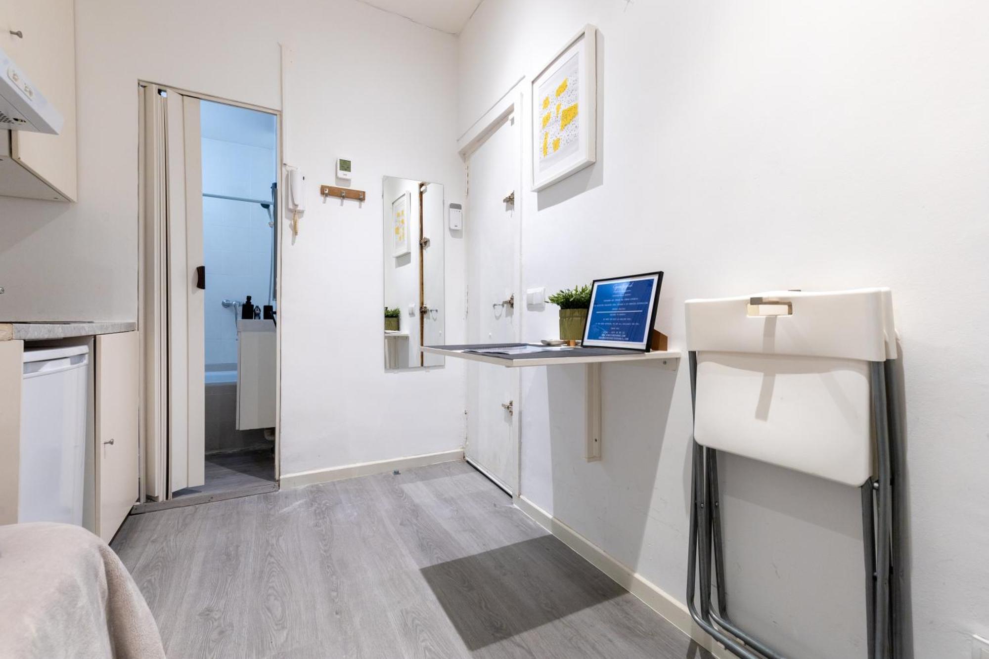 Petit Estudio En , Centro, 2 Pax, Wi-fi & Tv Madrid