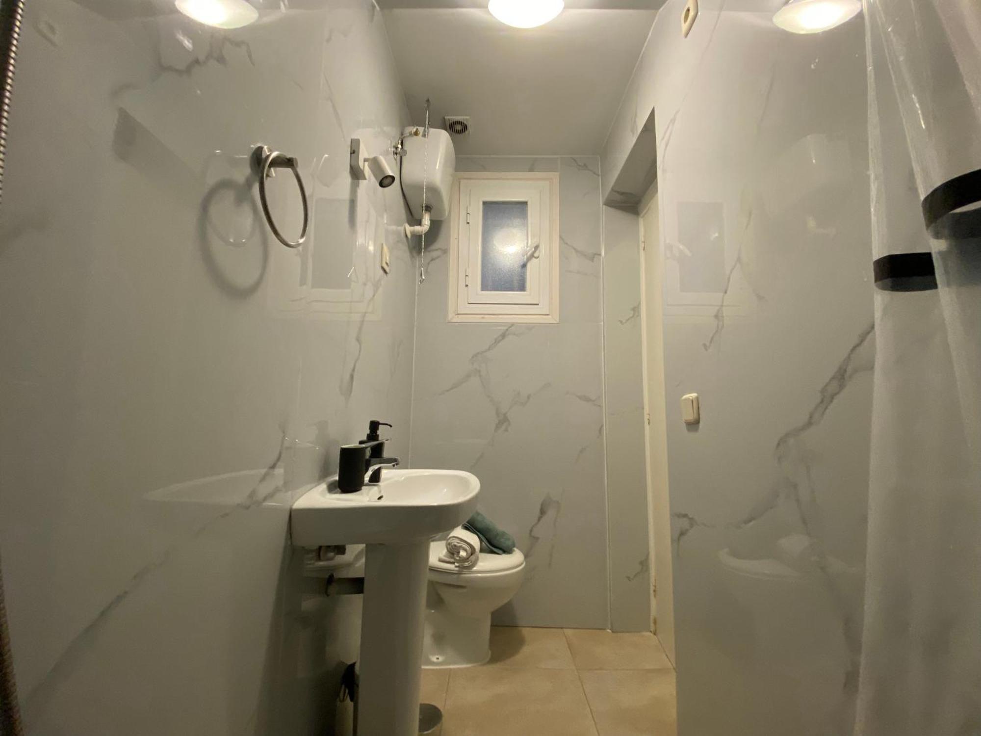 Coqueto Estudio En Madrid, Centro, 2 Pax, Wifi & Tv Apartment *