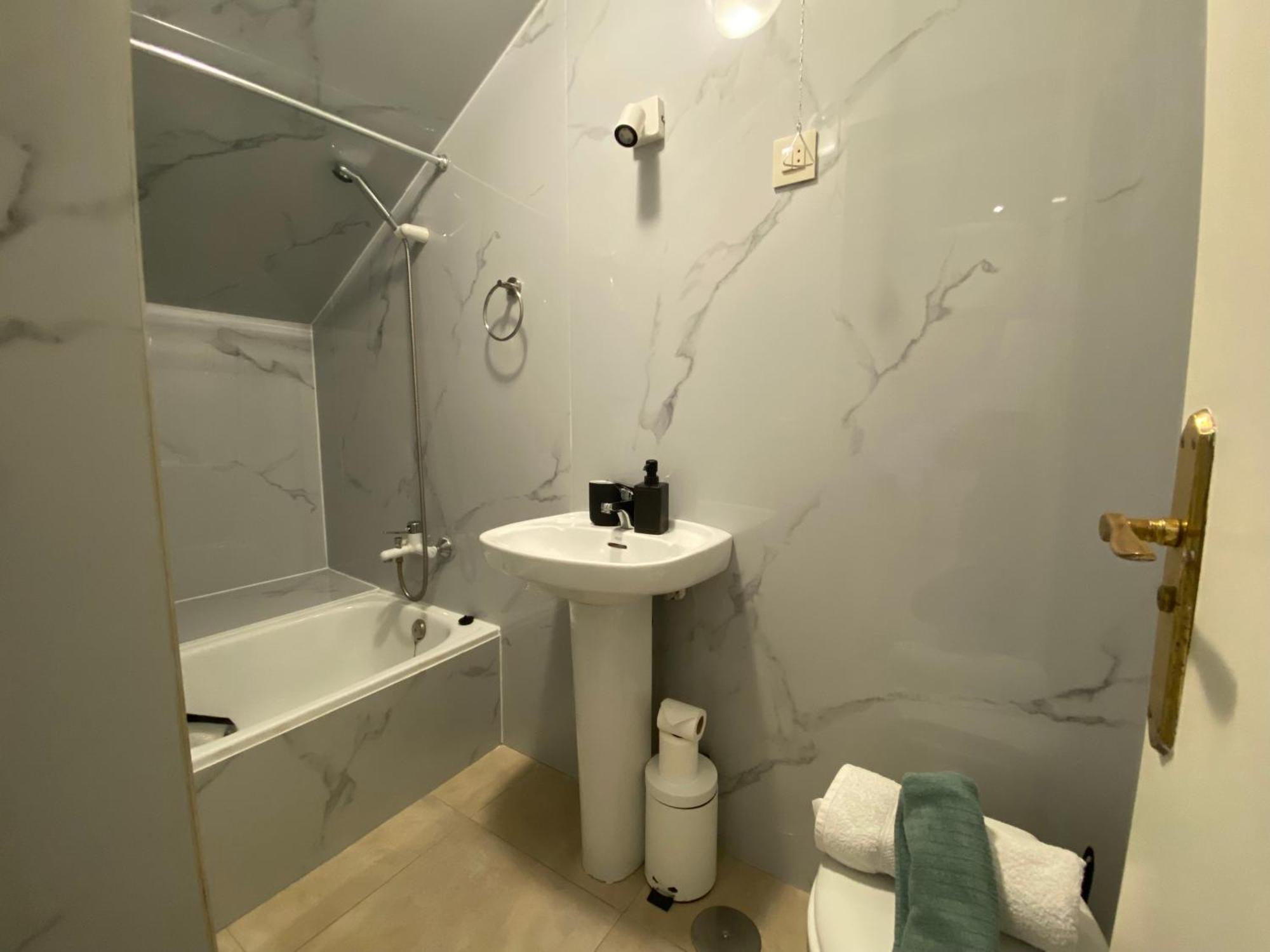 Coqueto Estudio En Madrid, Centro, 2 Pax, Wifi & Tv * Madrid