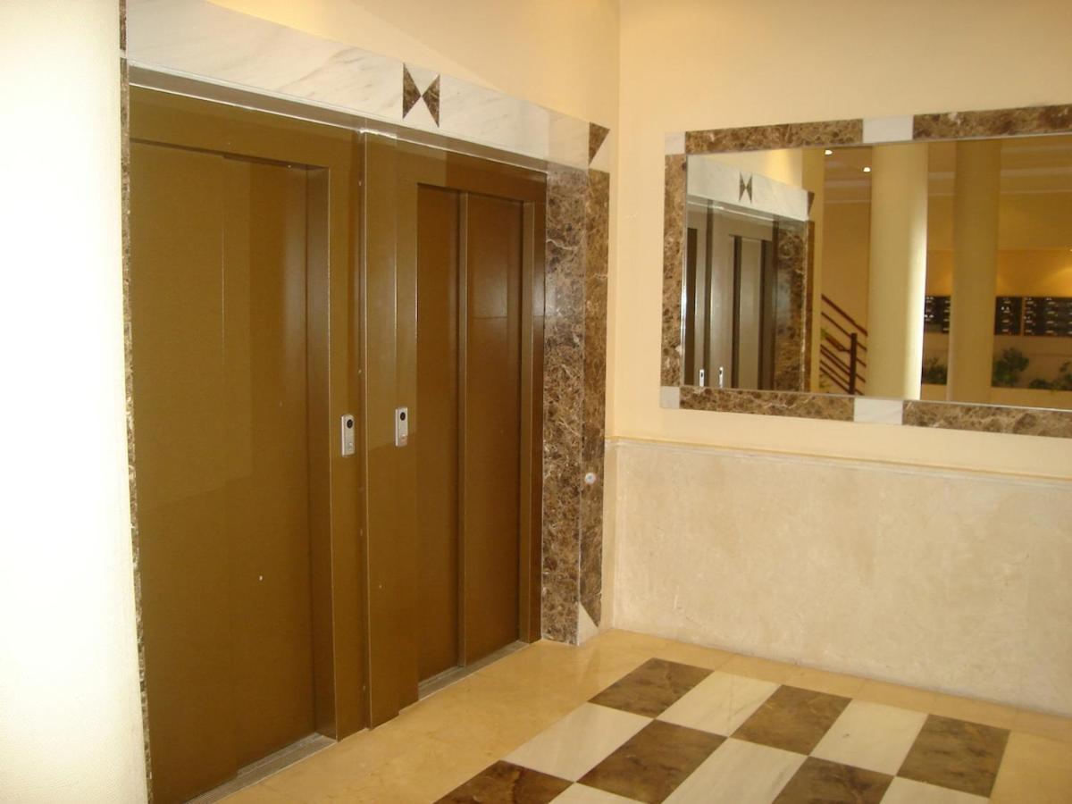 Aeropuerto Ifema 1 Apartment *