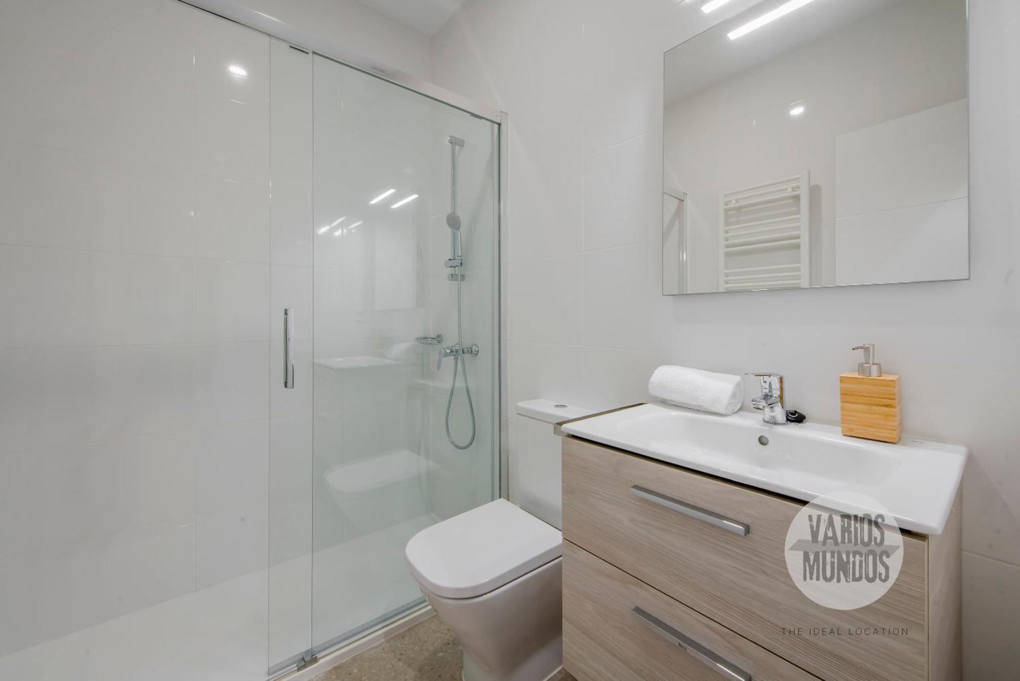 Retiro Con Parking 4, Vive La Latina Apartment *