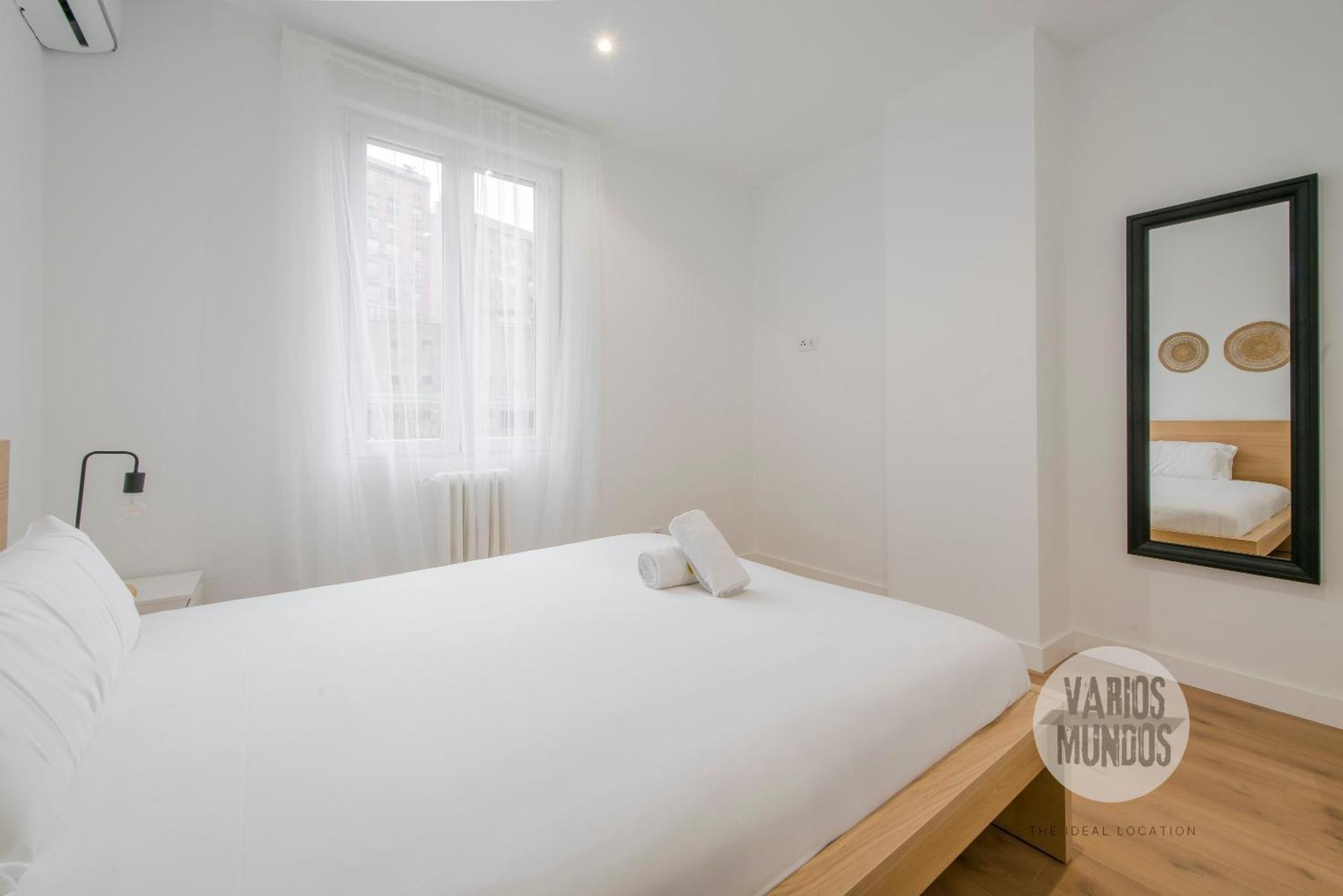 Retiro Con Parking 4, Vive La Latina Apartment