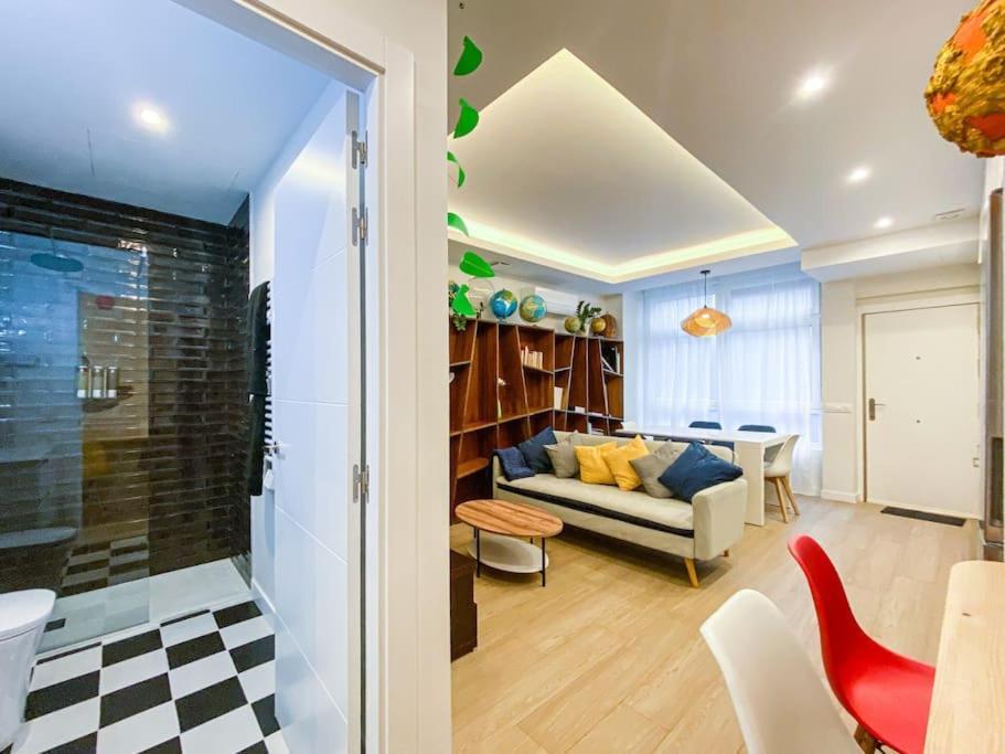 Apartment Oasis Urbano En El Corazon Financiero / Castellana