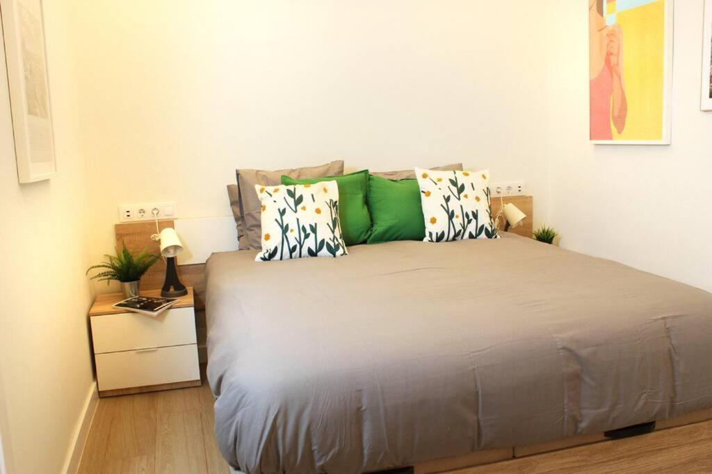 Oasis Urbano En El Corazon Financiero / Castellana Apartment