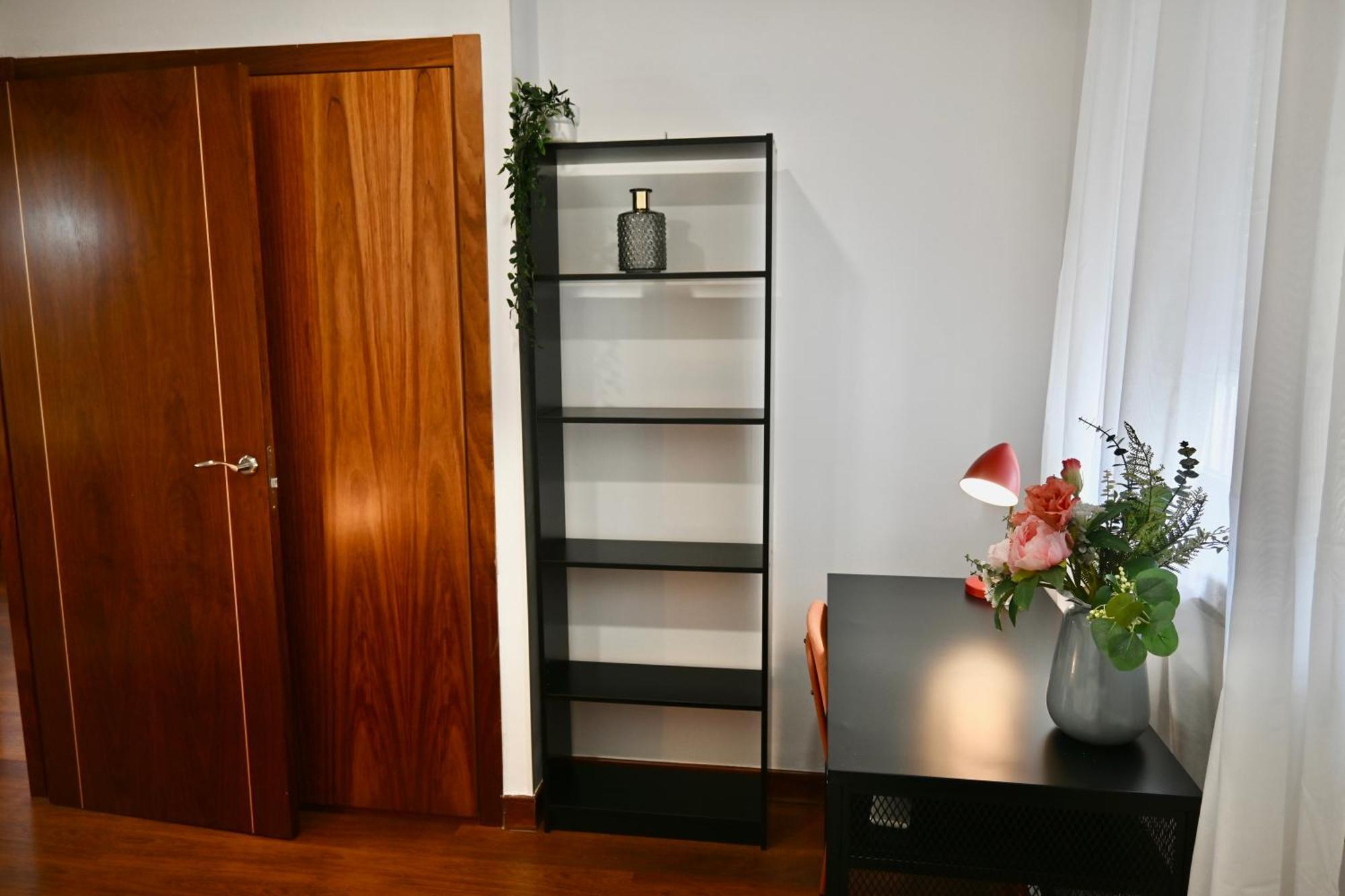 Lejlighed For Vivienda Temporal De Cuatro En Arganzuela Man102 *