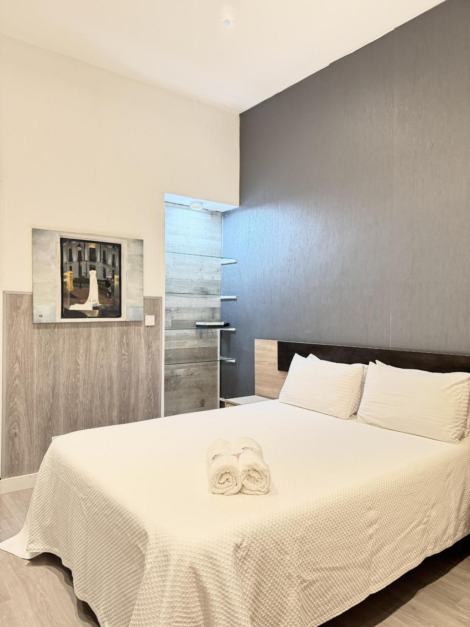 Day Tribunal Centro Gran Via Sol Apartment