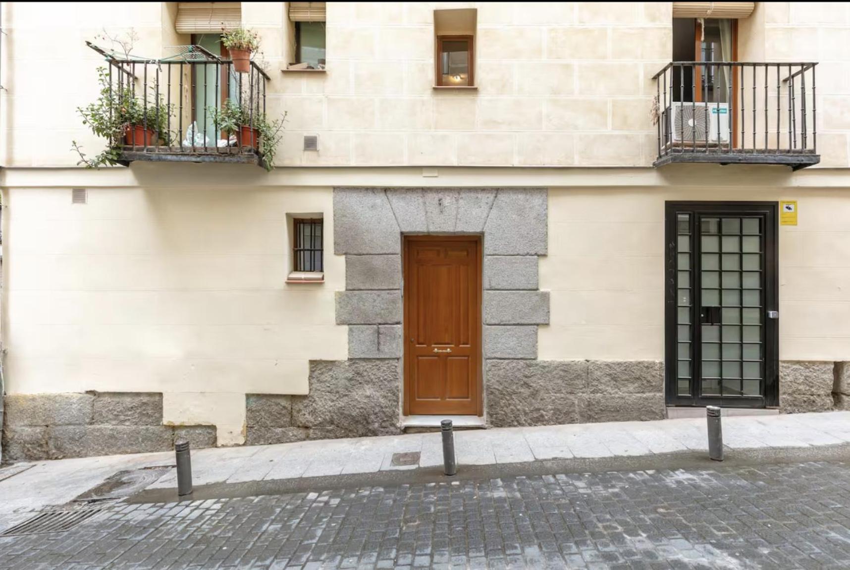 2 Bedrooms 1 Bathroom Furnished - Letras - Bright - Mintystay * Madrid