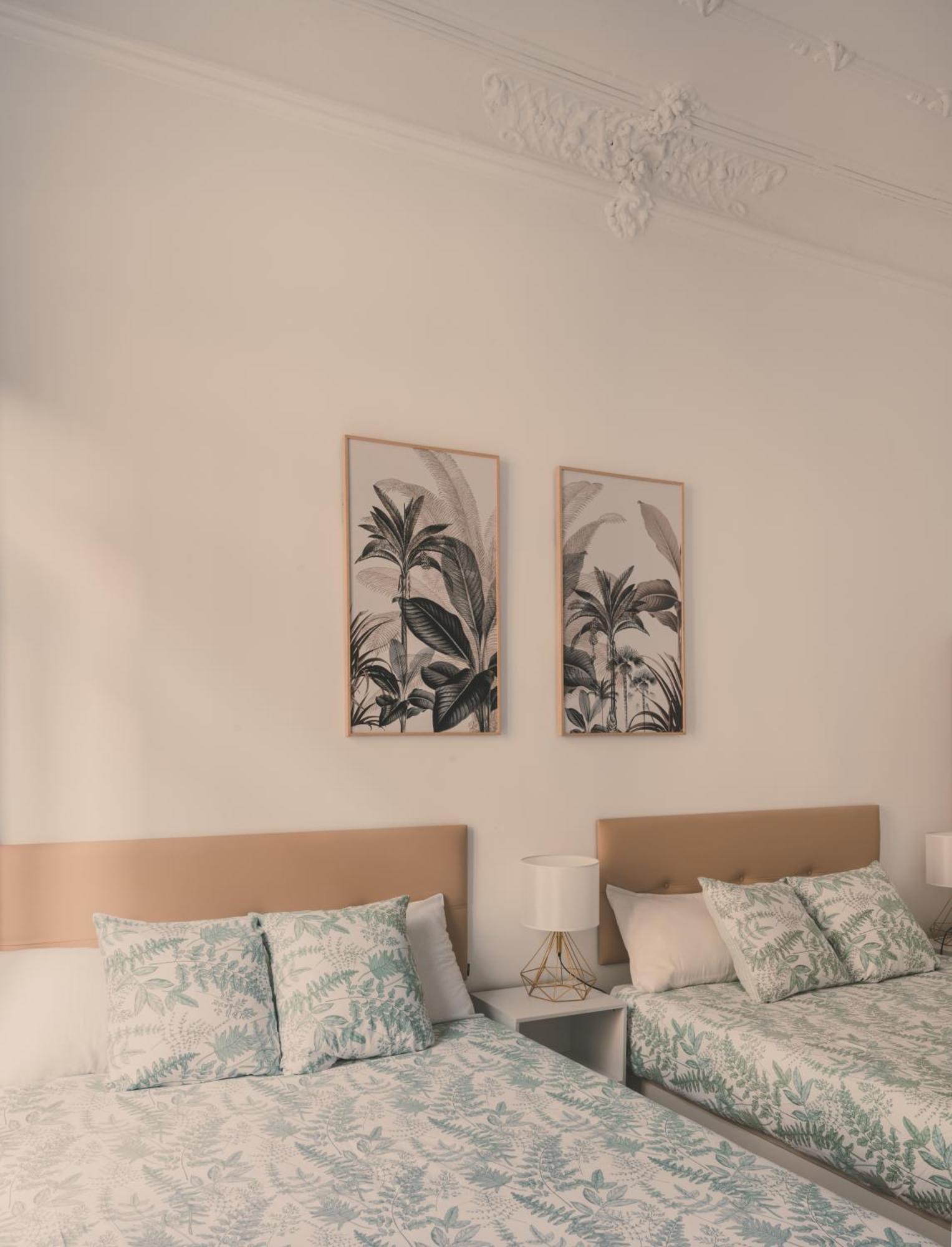 Apartment 8 Rooms, 6 Bathrooms Over Gran Via Street *