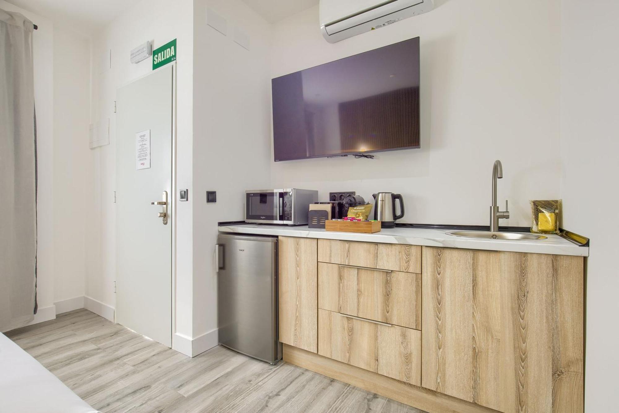 Dobo Homes - Pe230 Apartment Madrid