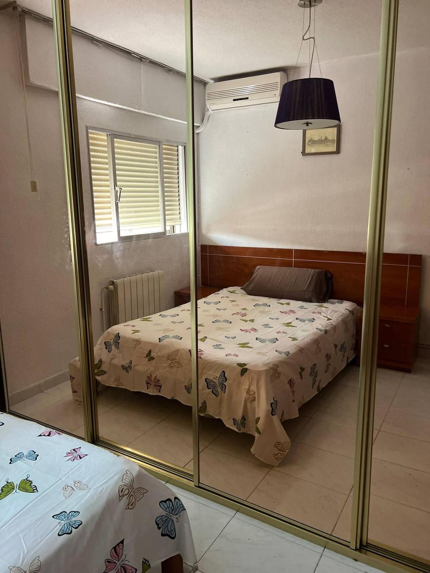 Guest house In - 10 Min From The Airport