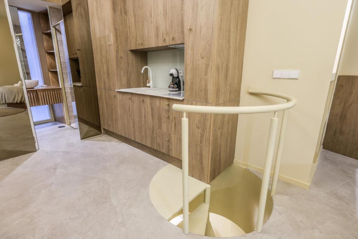 Enjoy Your In The Center Of Apartment Madrid