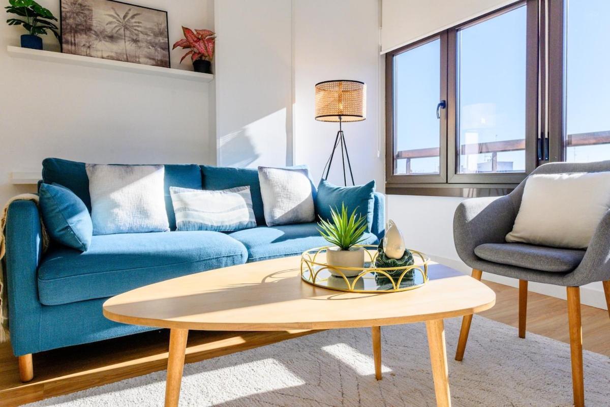 Luxurious In Alberto Alcocer Temporal Aal49805 Apartment Madrid