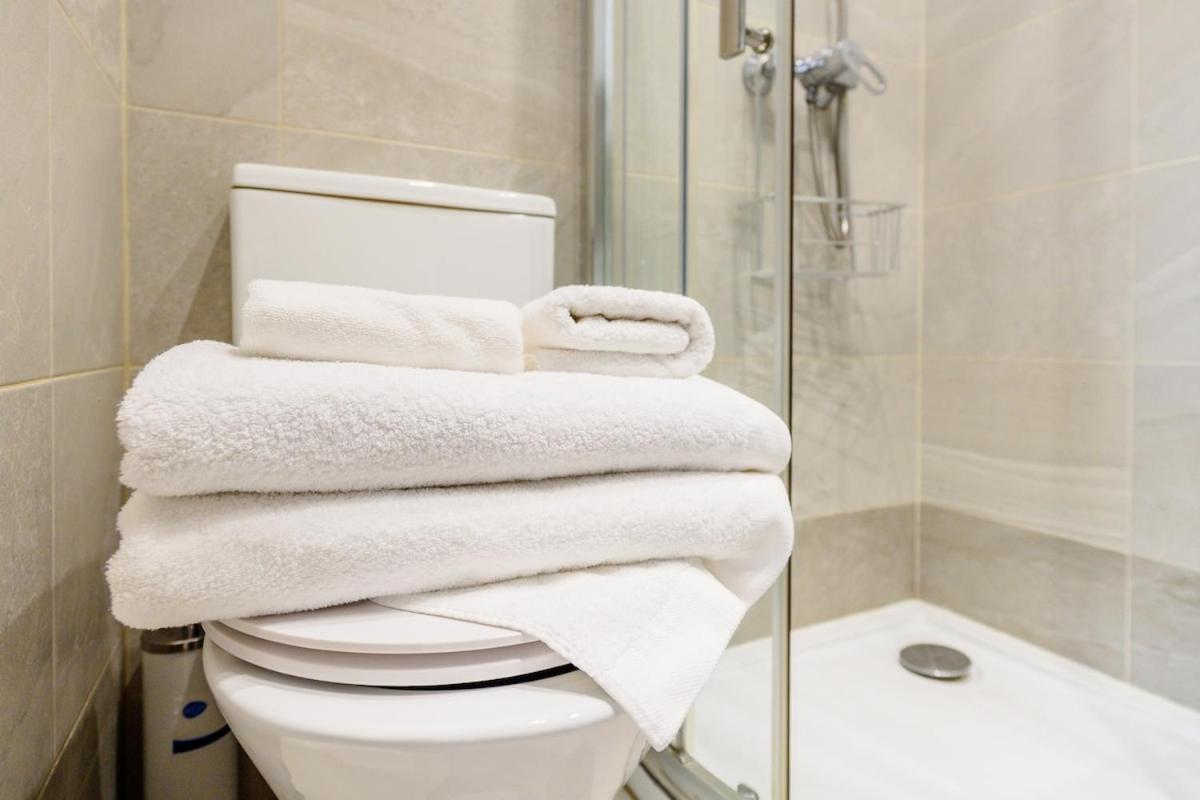 Luxurious In Alberto Alcocer Temporal Aal49805 Apartment *