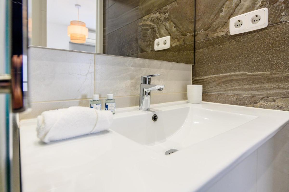 Luxurious In Alberto Alcocer Temporal Aal49805 Madrid
