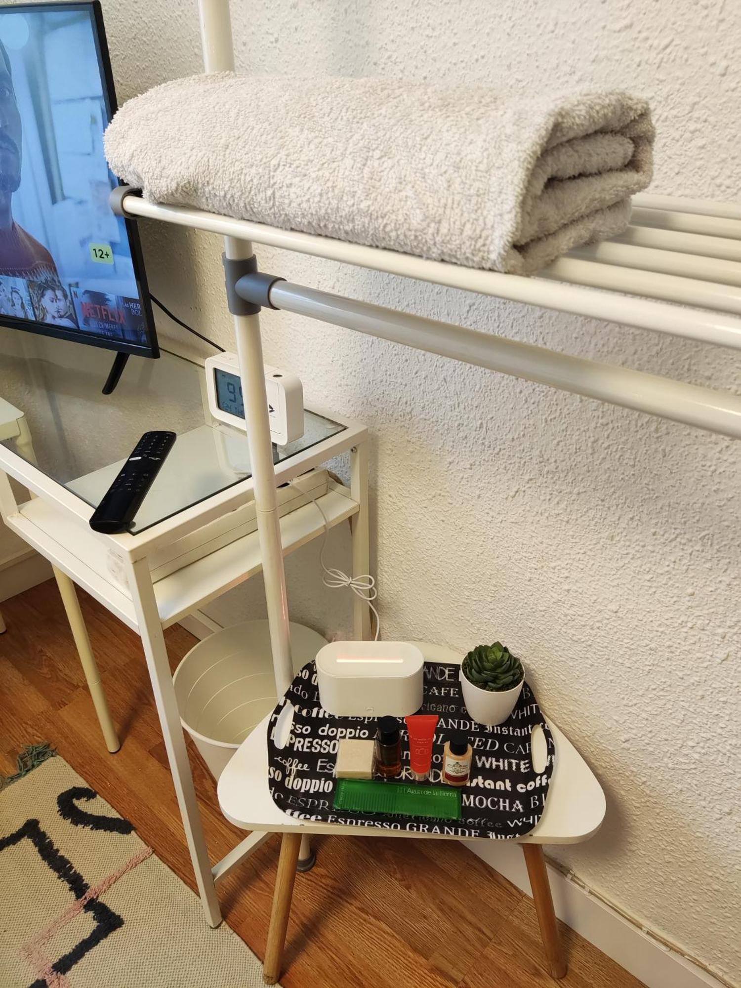 Villaverde Rooms, Privada Bano Compartido Homestay Madrid