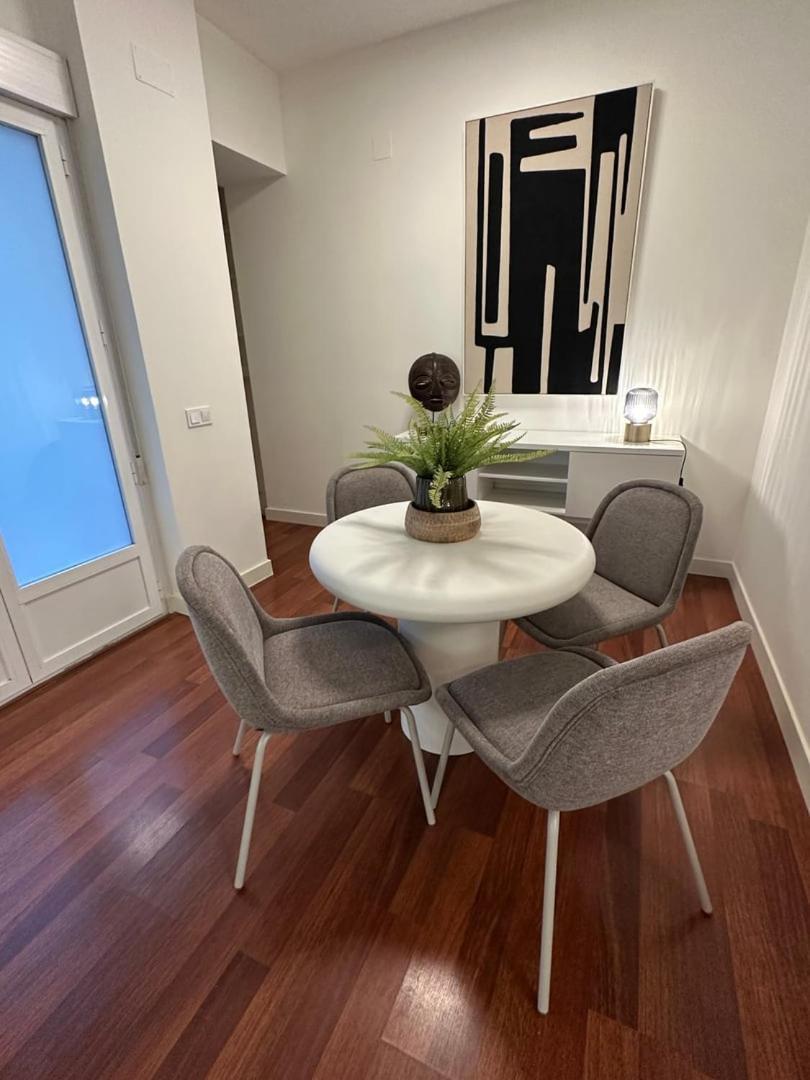 Stylish & Cozy 1br Steps From Royal Palace | By Airnest Apartment Madrid