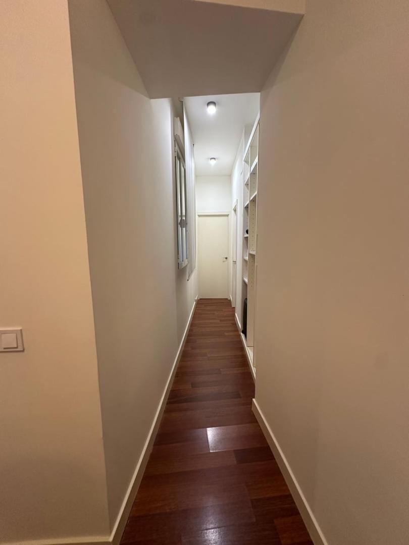 Apartment Stylish & Cozy 1br Steps From Royal Palace | By Airnest