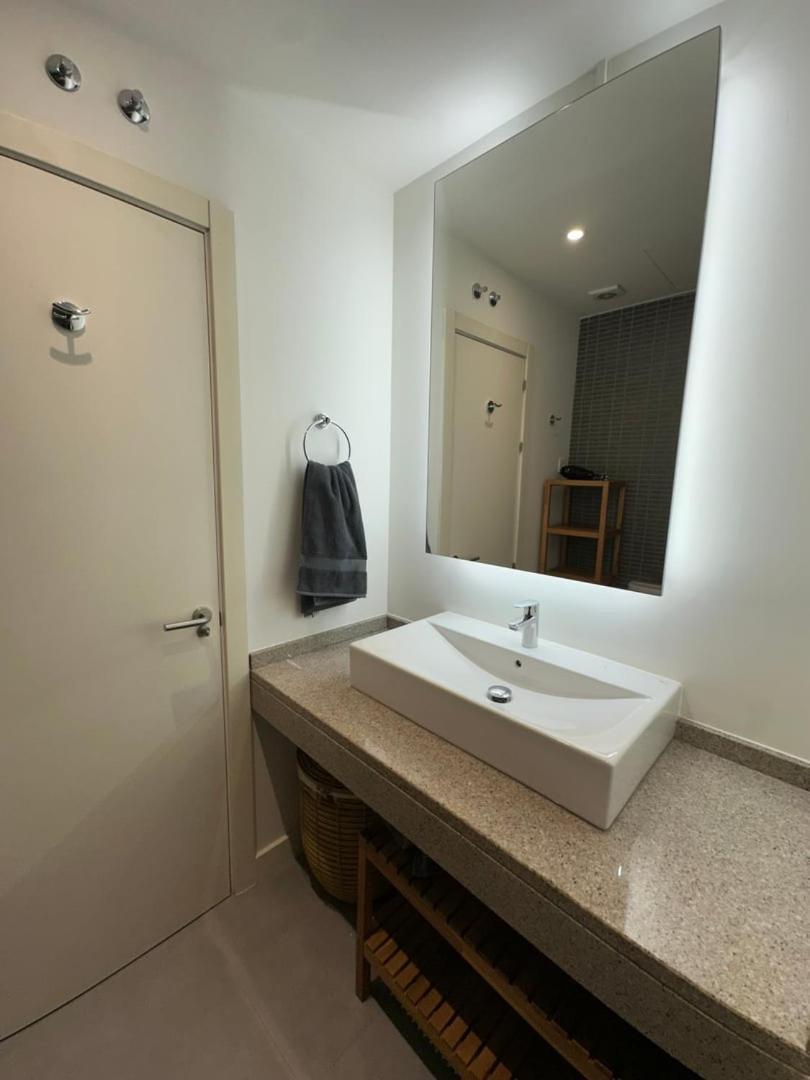 Apartment Stylish & Cozy 1br Steps From Royal Palace | By Airnest Madrid