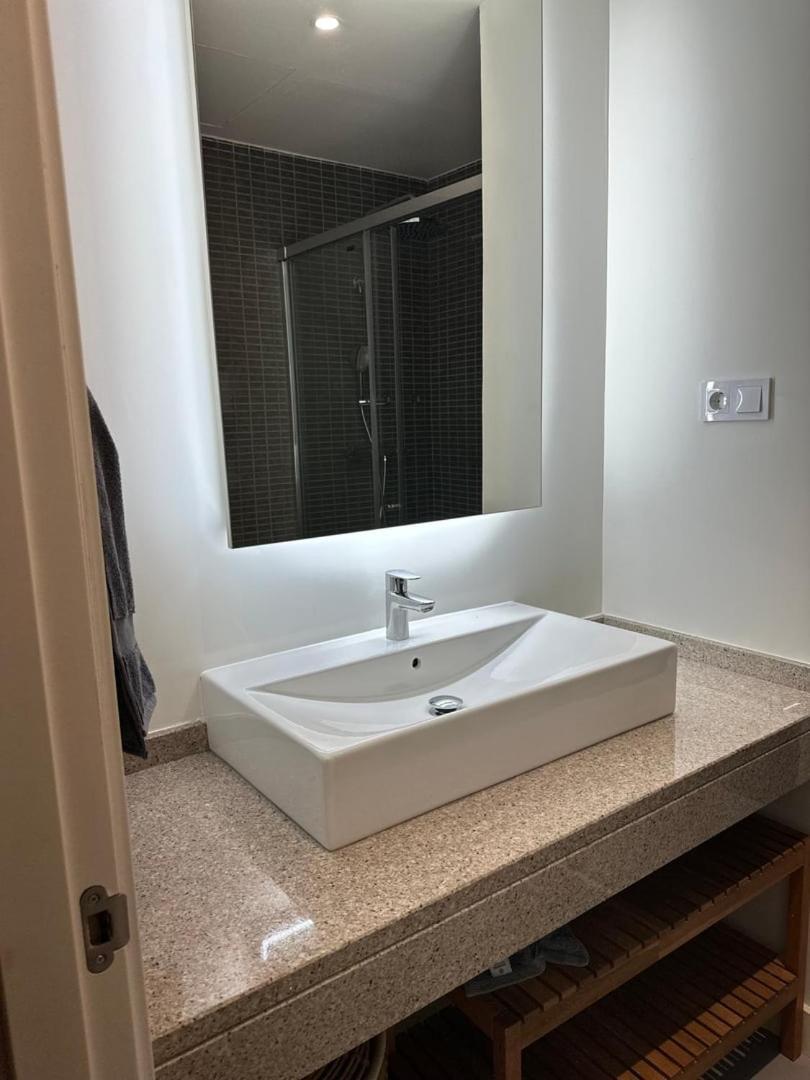 Stylish & Cozy 1br Steps From Royal Palace | By Airnest Apartment *