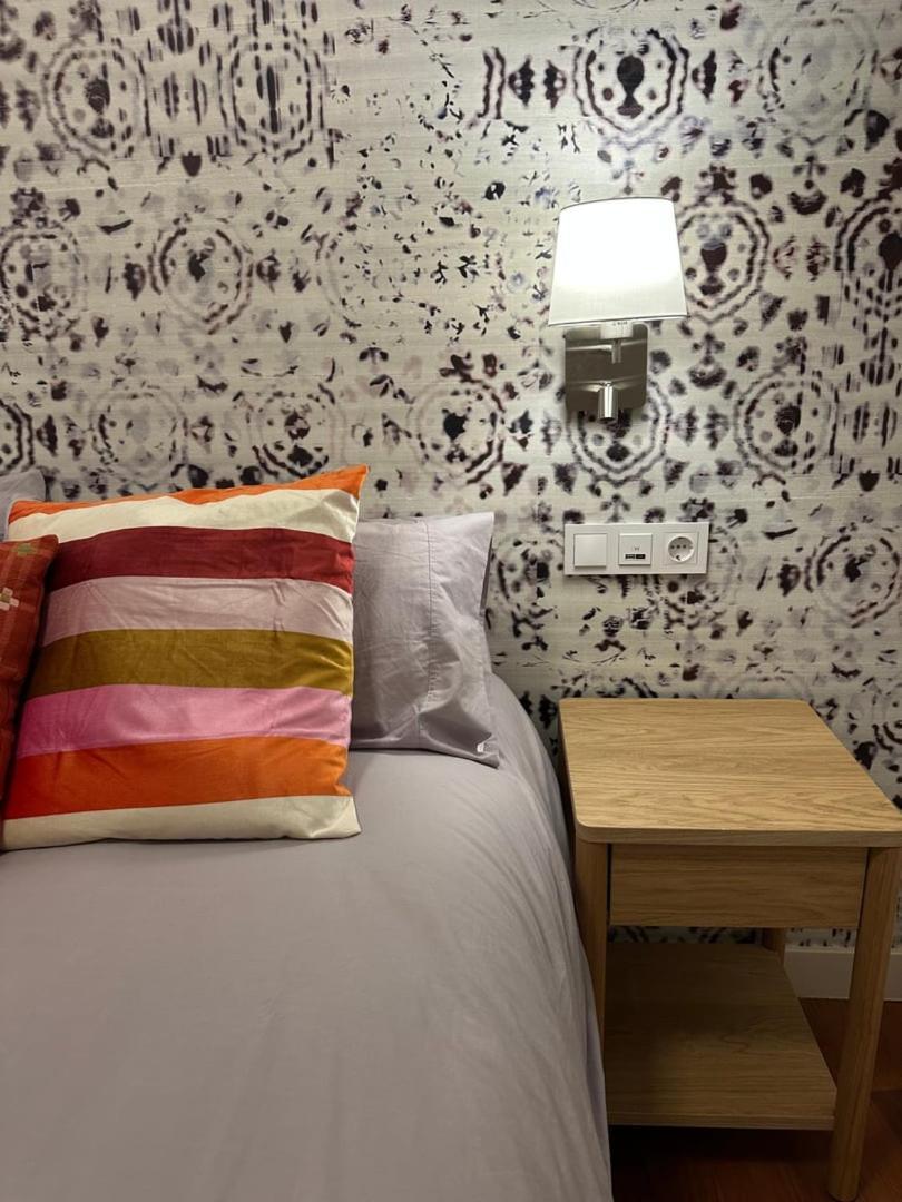 Apartment Stylish & Cozy 1br Steps From Royal Palace | By Airnest Madrid