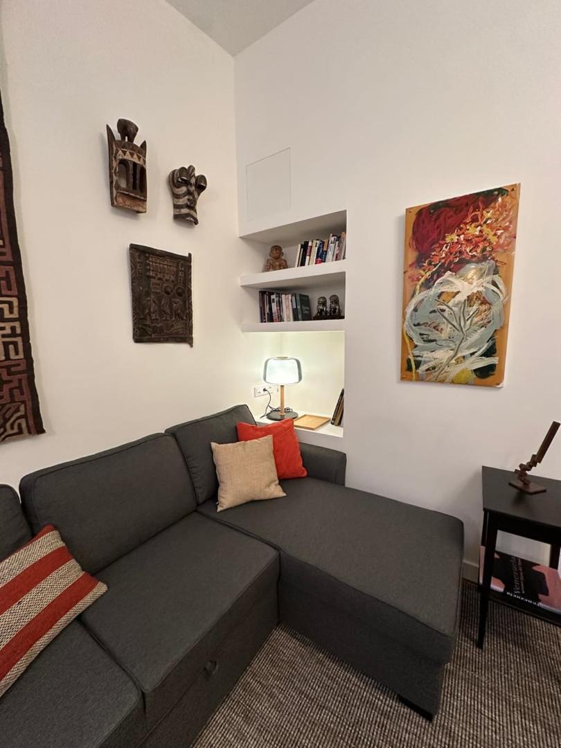 Apartment Stylish & Cozy 1br Steps From Royal Palace | By Airnest *