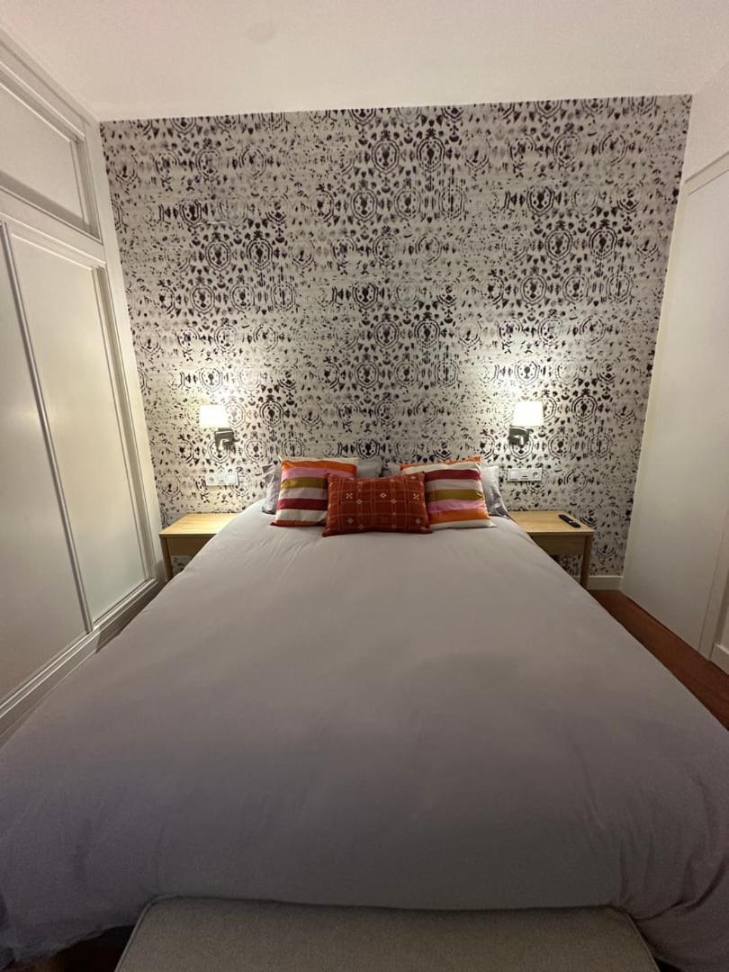 Apartment Stylish & Cozy 1br Steps From Royal Palace | By Airnest Madrid