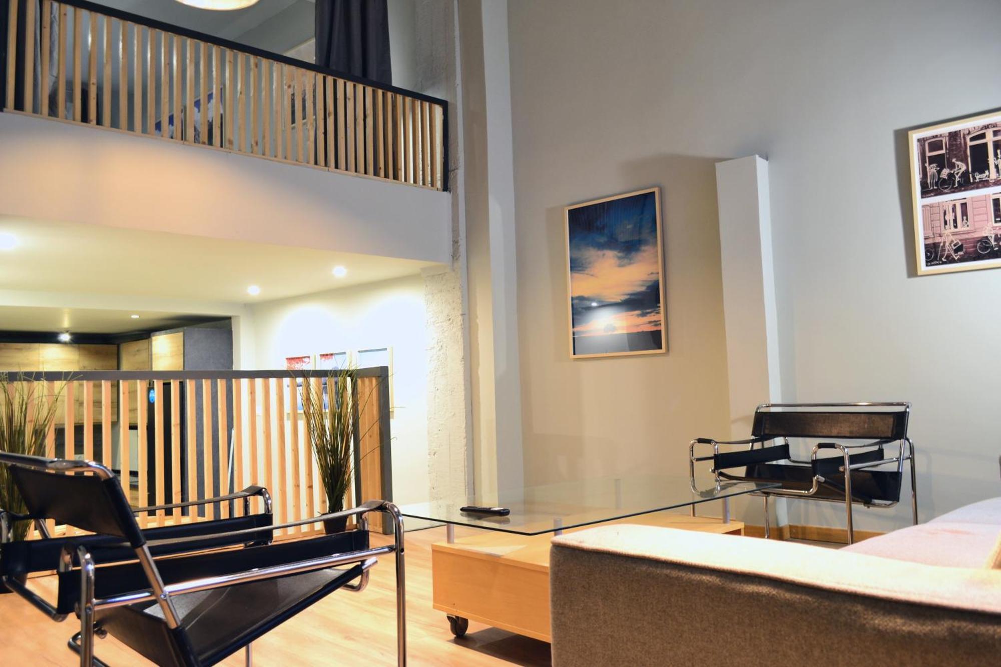 Amplio Prosperidad Apartment *