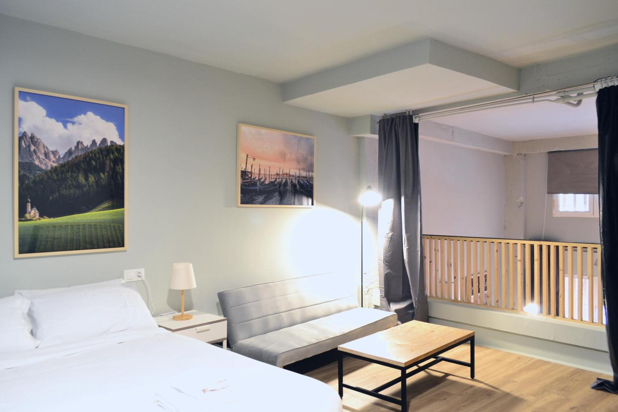 Amplio Prosperidad Apartment