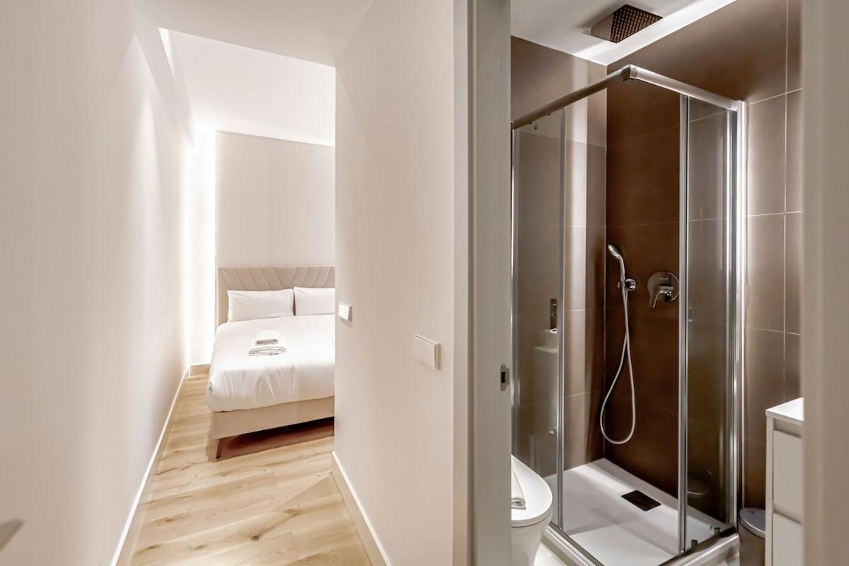 Stylish 5br Flat With Terrace